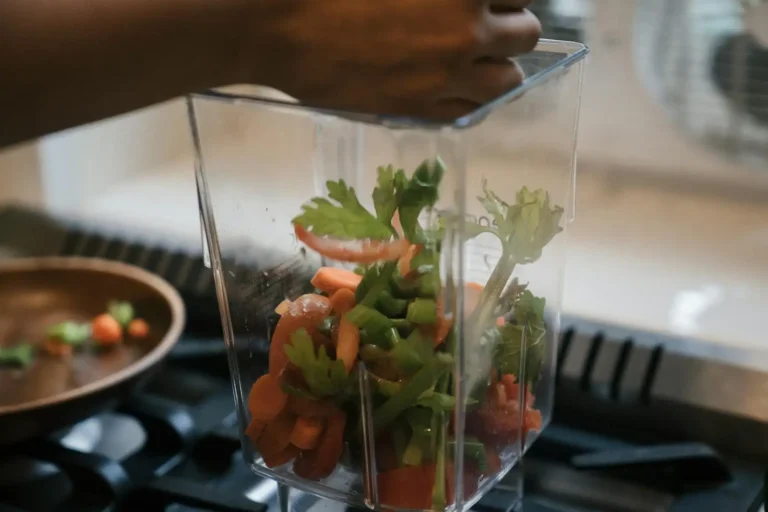 Blender chauffant pour soupe : à qui il sert vraiment et comment choisir un modèle qui dure