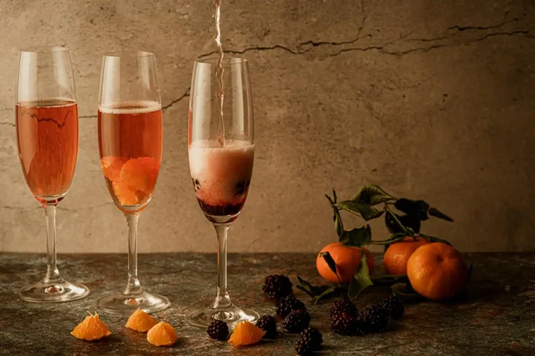 Cocktails au prosecco : 6 recettes et les bonnes proportions