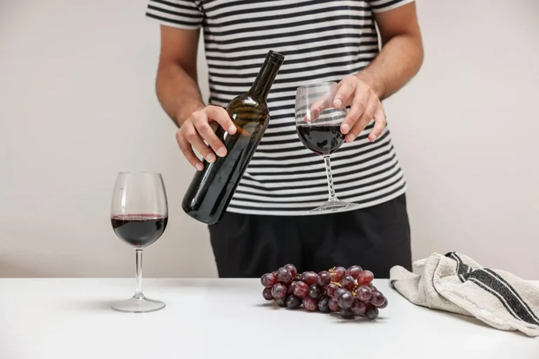 Vin Saint-Amour : déguster et accorder ce cru du Beaujolais