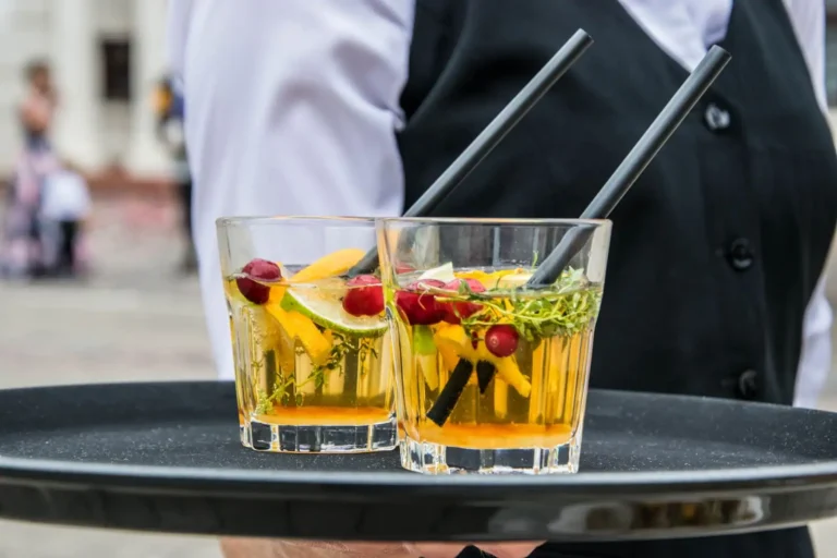 Cocktails de Noël : recettes festives avec et sans alcool