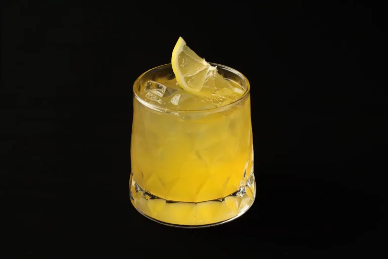 Cocktails au limoncello : bien doser la liqueur de citron