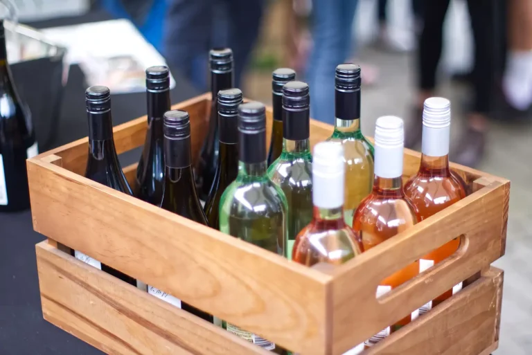 Transporter du vin en voiture sans l&rsquo;abîmer